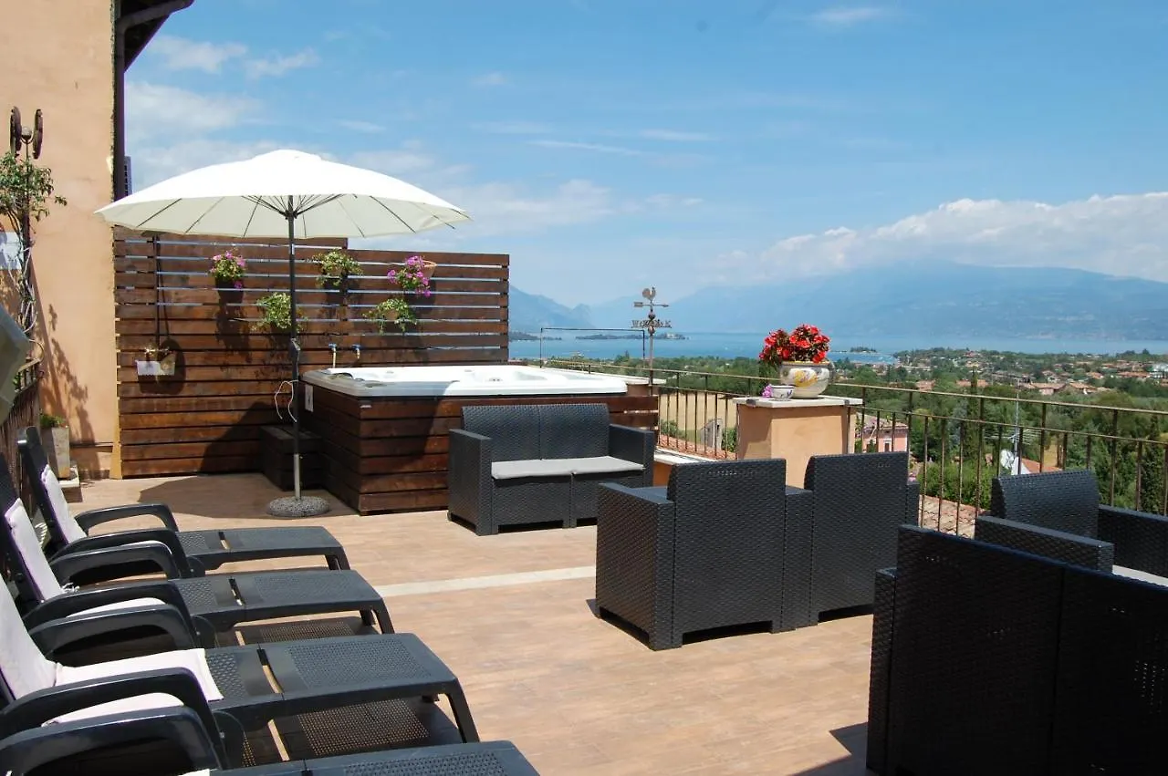 Antico Borgo B&B Con Spa - Adults Only Manerba del Garda Bed & Breakfast